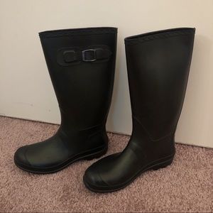 Kamik Black Rain Boots